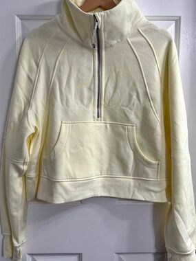 Lululemon Scuba Oversized Funnel
Neck Half Zip - M/L